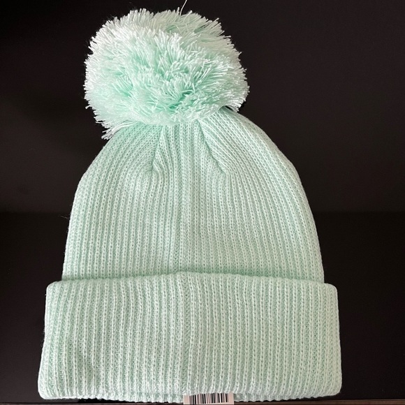 Urban Outfitters UO Ribbed Pompom Green Mint Beanie NWT - Picture 4 of 7